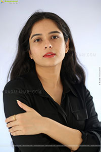 Sanchi Kashyap stills in Black Dress, HD Gallery