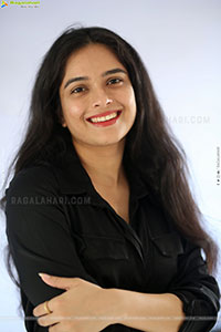 Sanchi Kashyap stills in Black Dress, HD Gallery