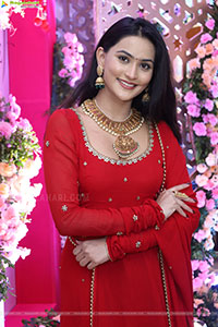 Sanchi Rai at Hilife Exhibition Grand Launch Event