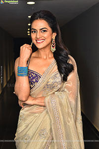Shraddha Srinath at Aaryan Movie Press Meet, HD Gallery