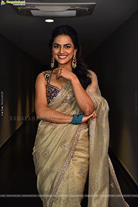 Shraddha Srinath at Aaryan Movie Press Meet, HD Gallery