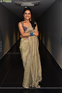 Shraddha Srinath at Aaryan Movie Press Meet, HD Gallery