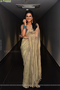 Shraddha Srinath at Aaryan Movie Press Meet, HD Gallery