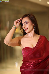 Shreya Sharma at Jatadhara Pre-release Event, HD Gallery