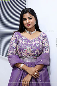 Siri Papa stills in Violet Designer Dress