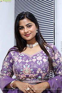 Siri Papa stills in Violet Designer Dress