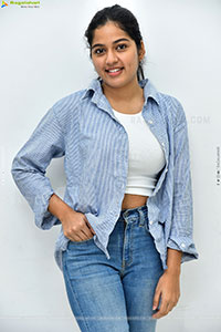 Tejaswi Rao at Raju Weds Rambai Interview, HD Gallery