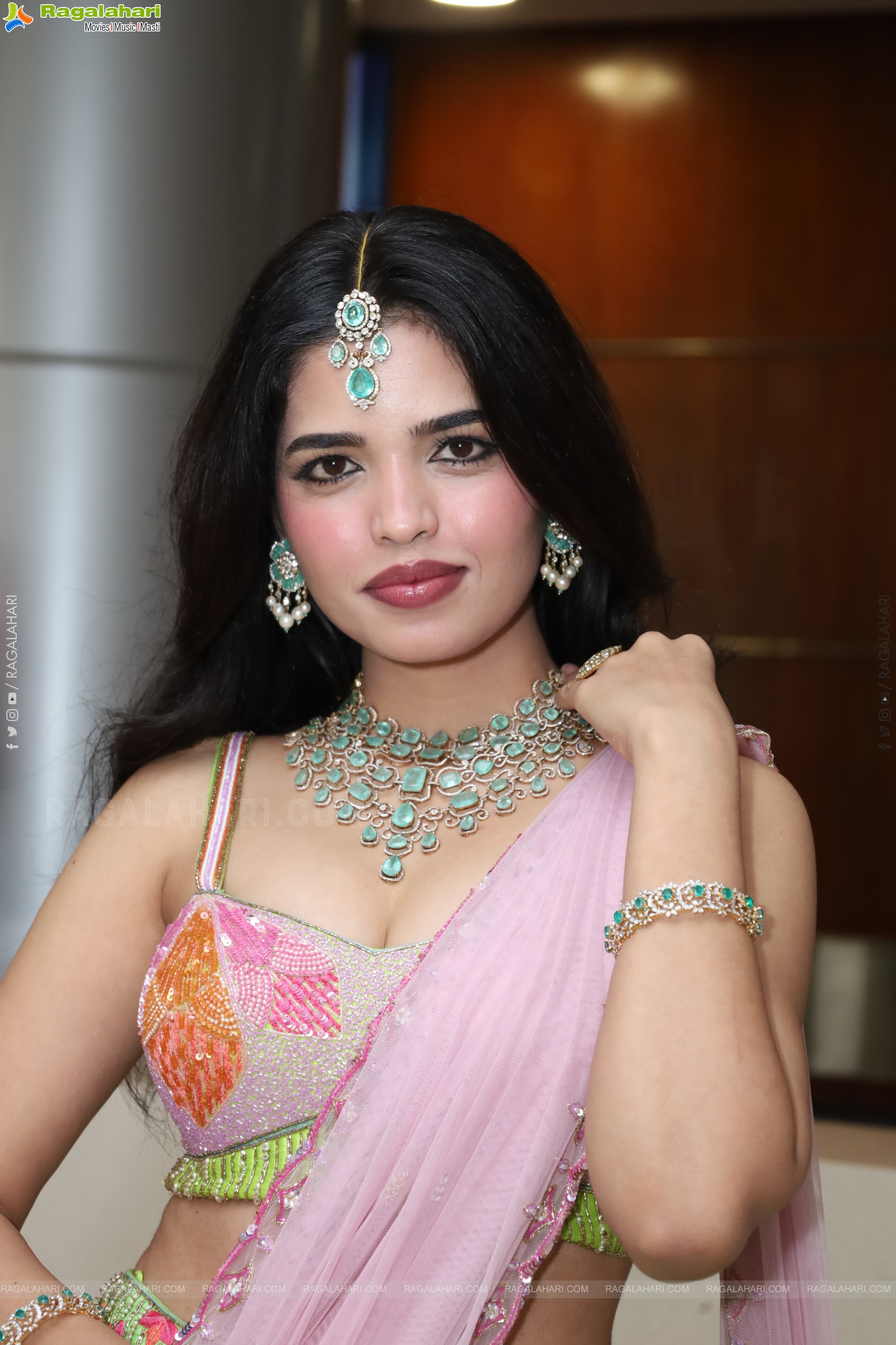 Urmila Chauhan at Hi Life Exhibition Grand Launch, HD Gallery
