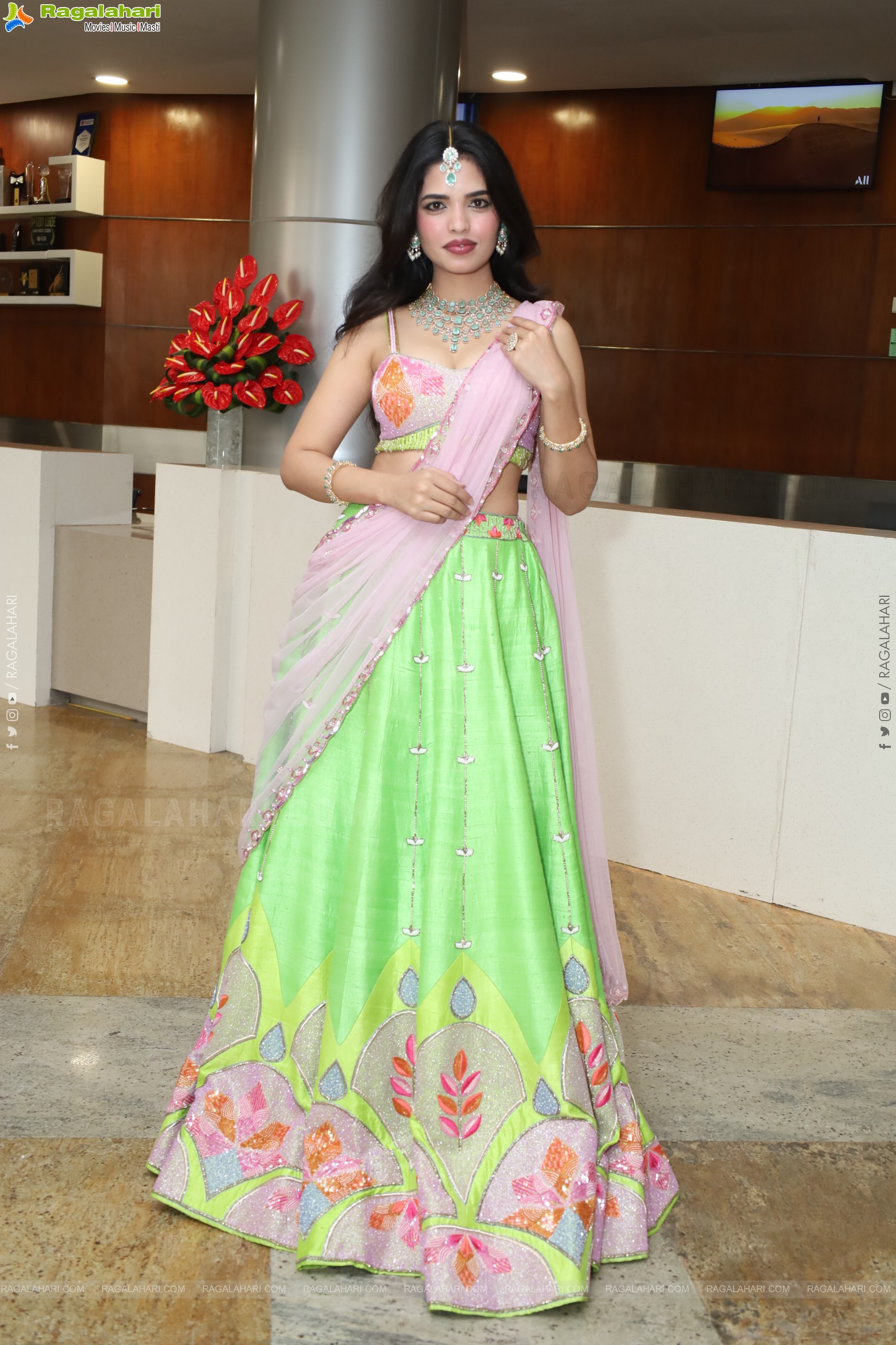 Urmila Chauhan at Hi Life Exhibition Grand Launch, HD Gallery