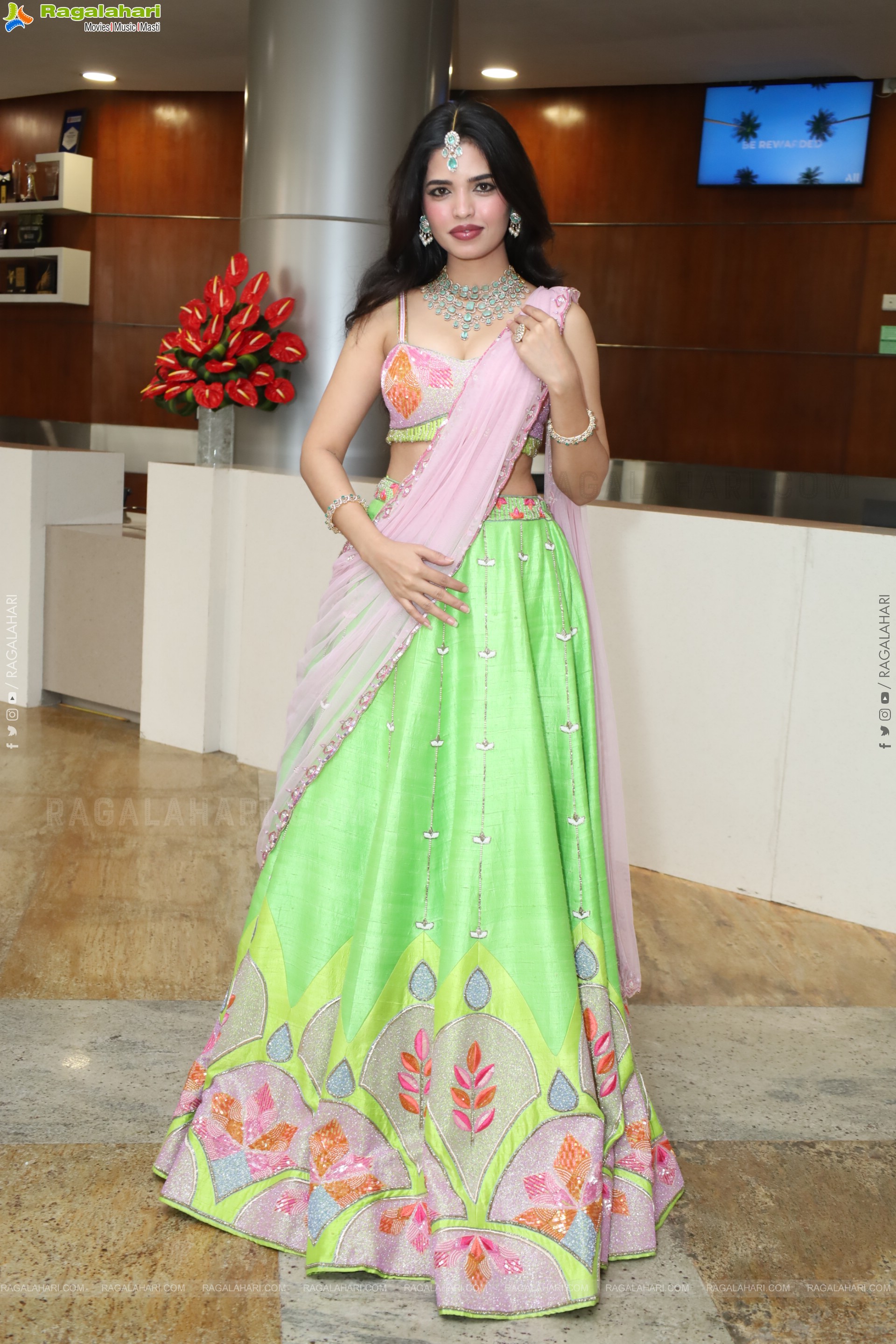 Urmila Chauhan at Hi Life Exhibition Grand Launch, HD Gallery