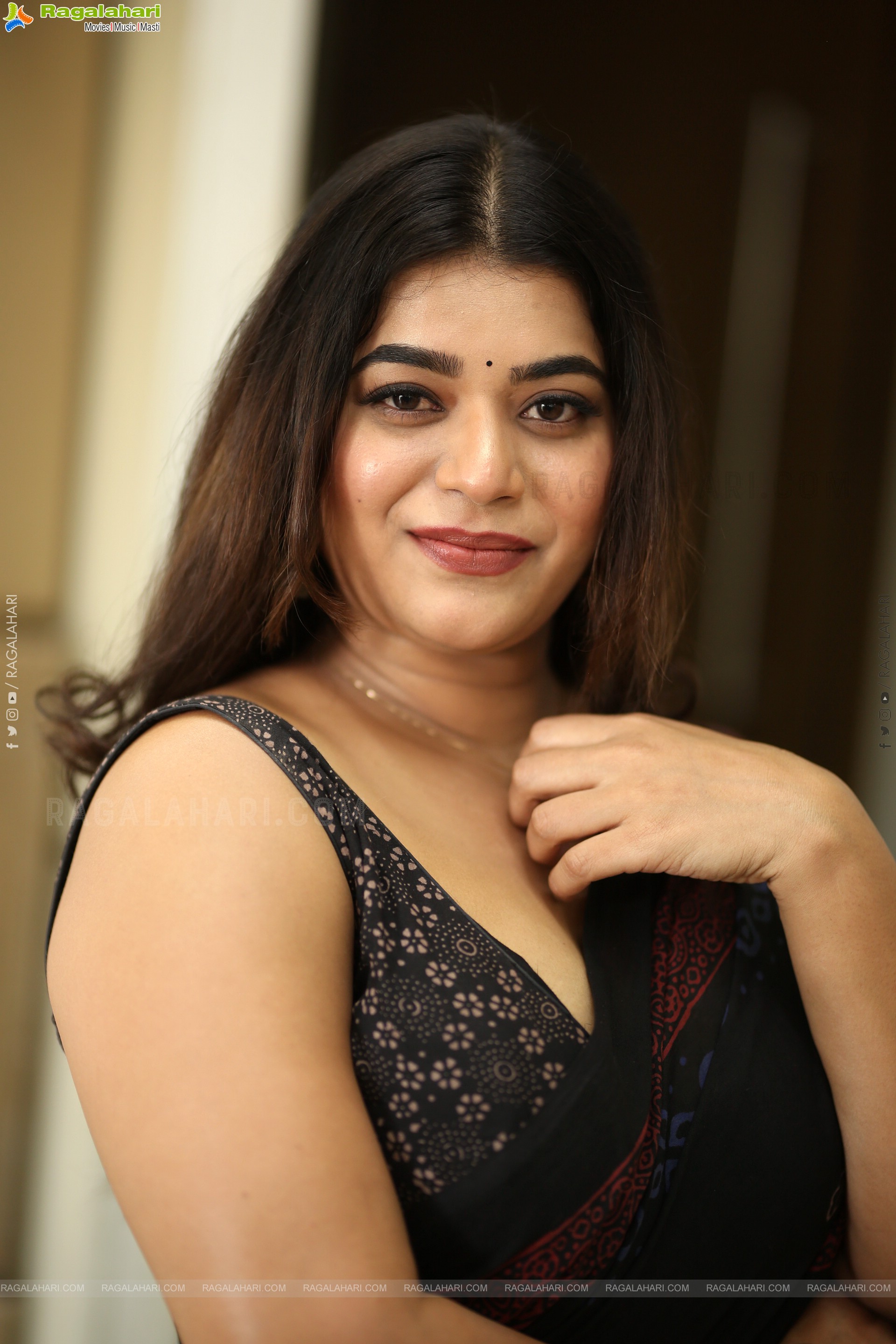 Yamini Bhaskar at Psych Siddhartha Teaser Launch, HD Gallery