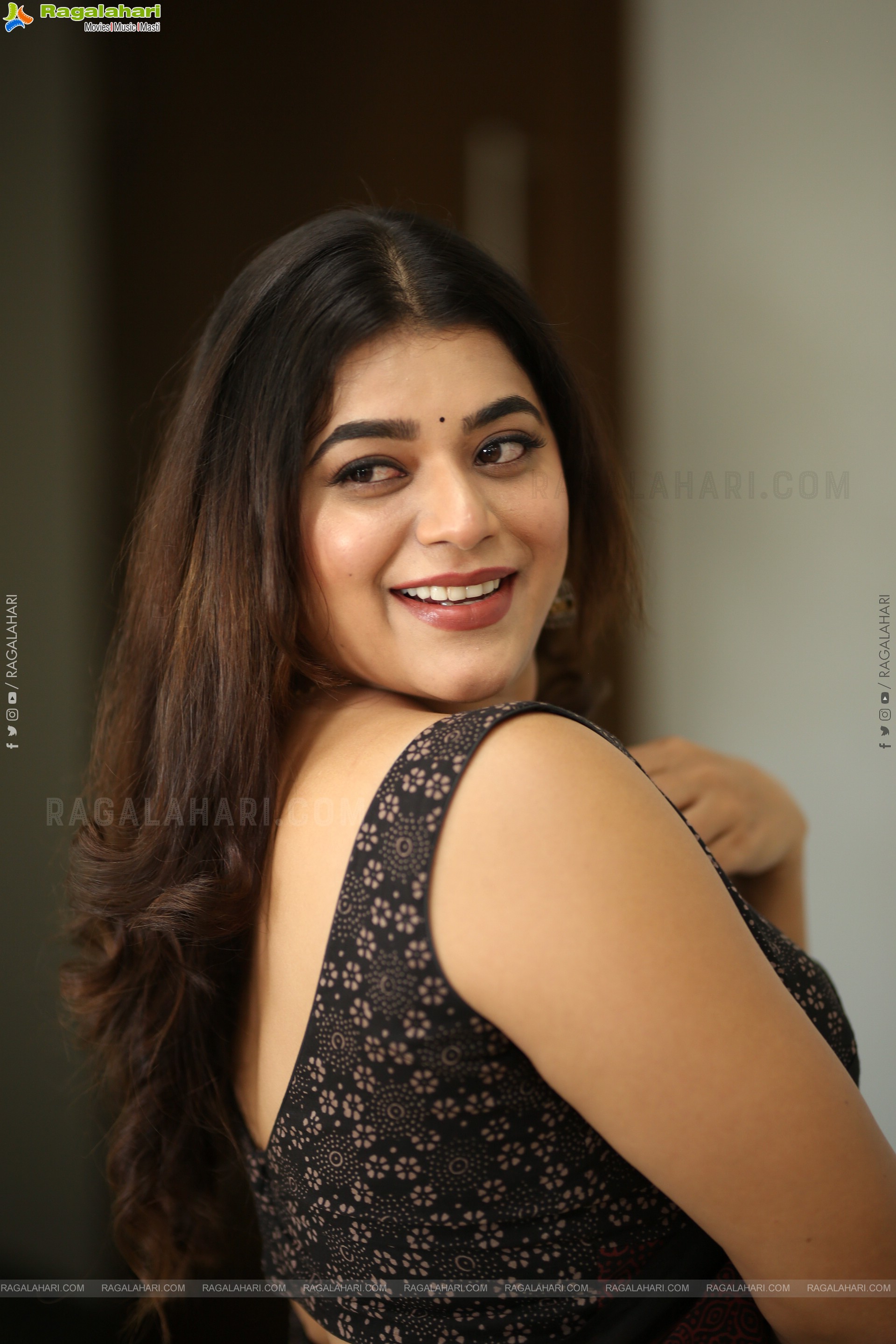 Yamini Bhaskar at Psych Siddhartha Teaser Launch, HD Gallery