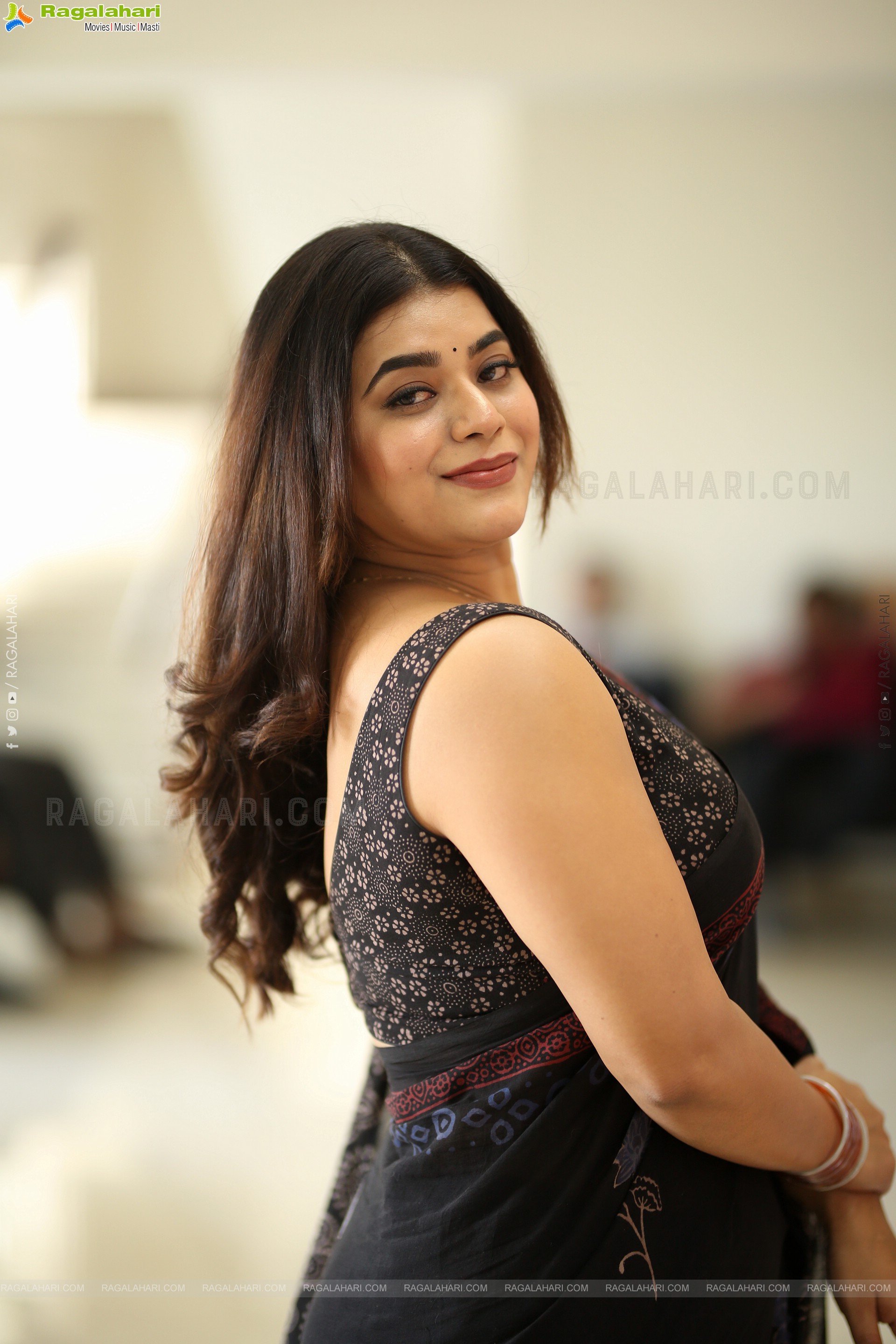 Yamini Bhaskar at Psych Siddhartha Teaser Launch, HD Gallery