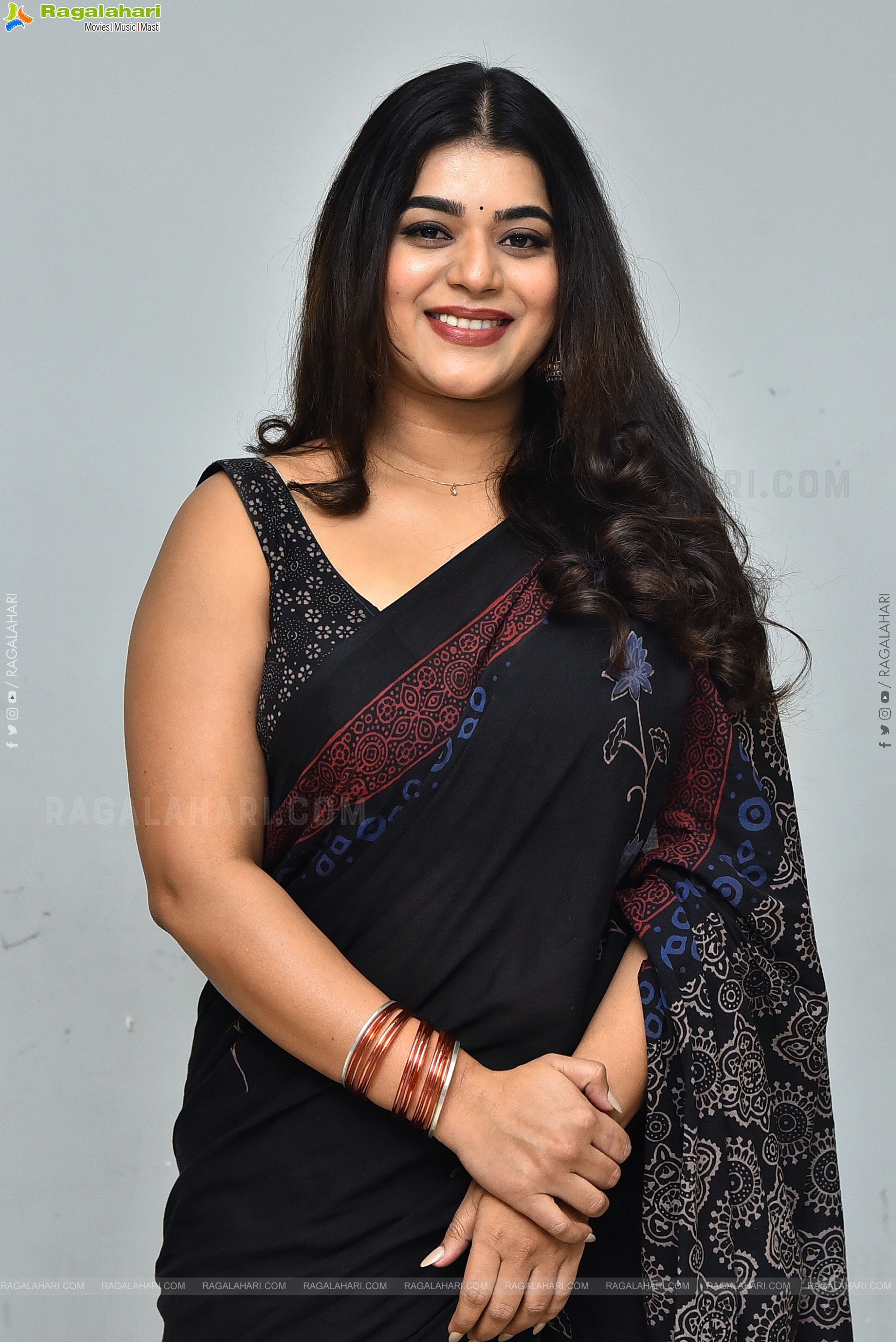 Yamini Bhaskar at Psych Siddhartha Teaser Launch, HD Gallery