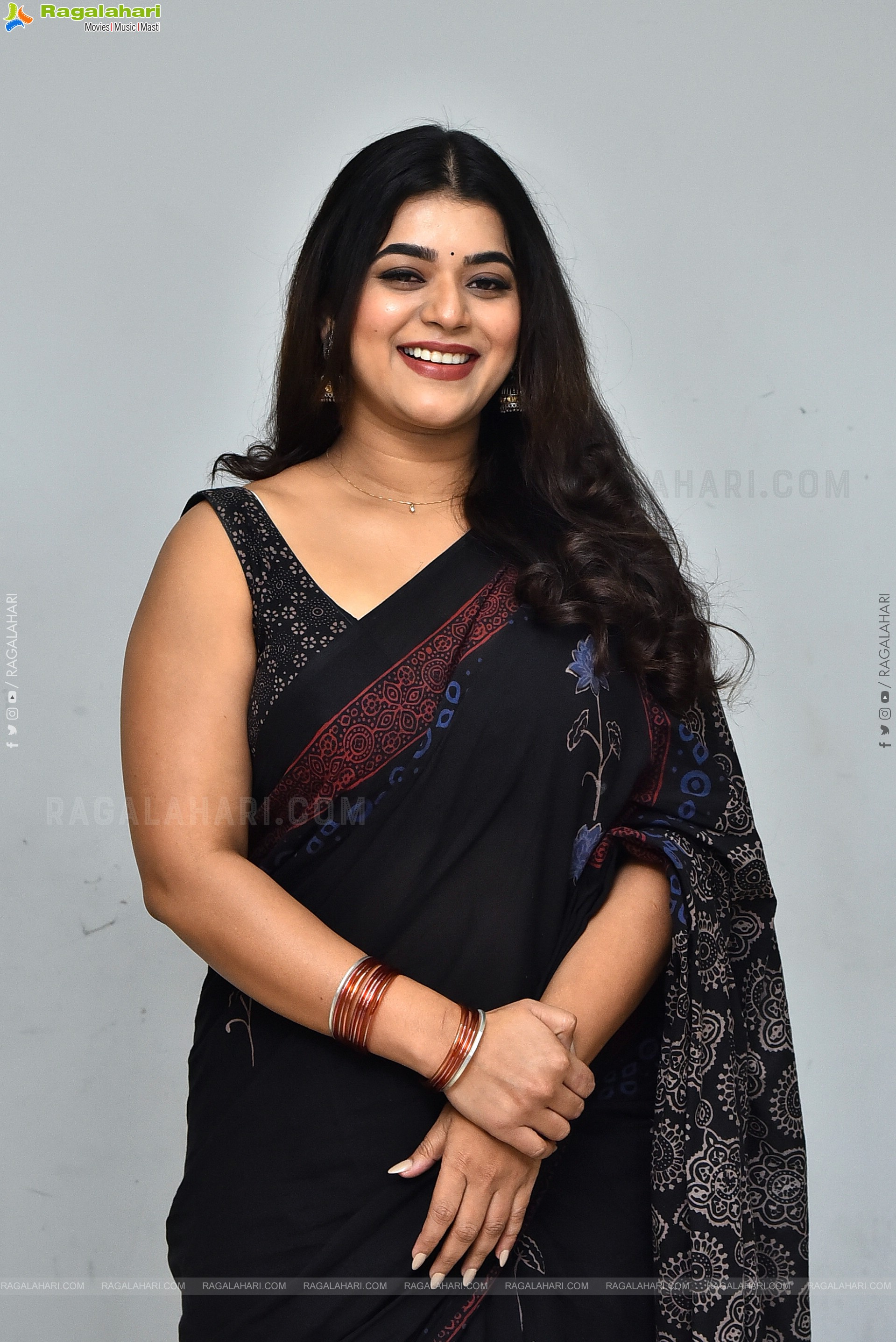 Yamini Bhaskar at Psych Siddhartha Teaser Launch, HD Gallery