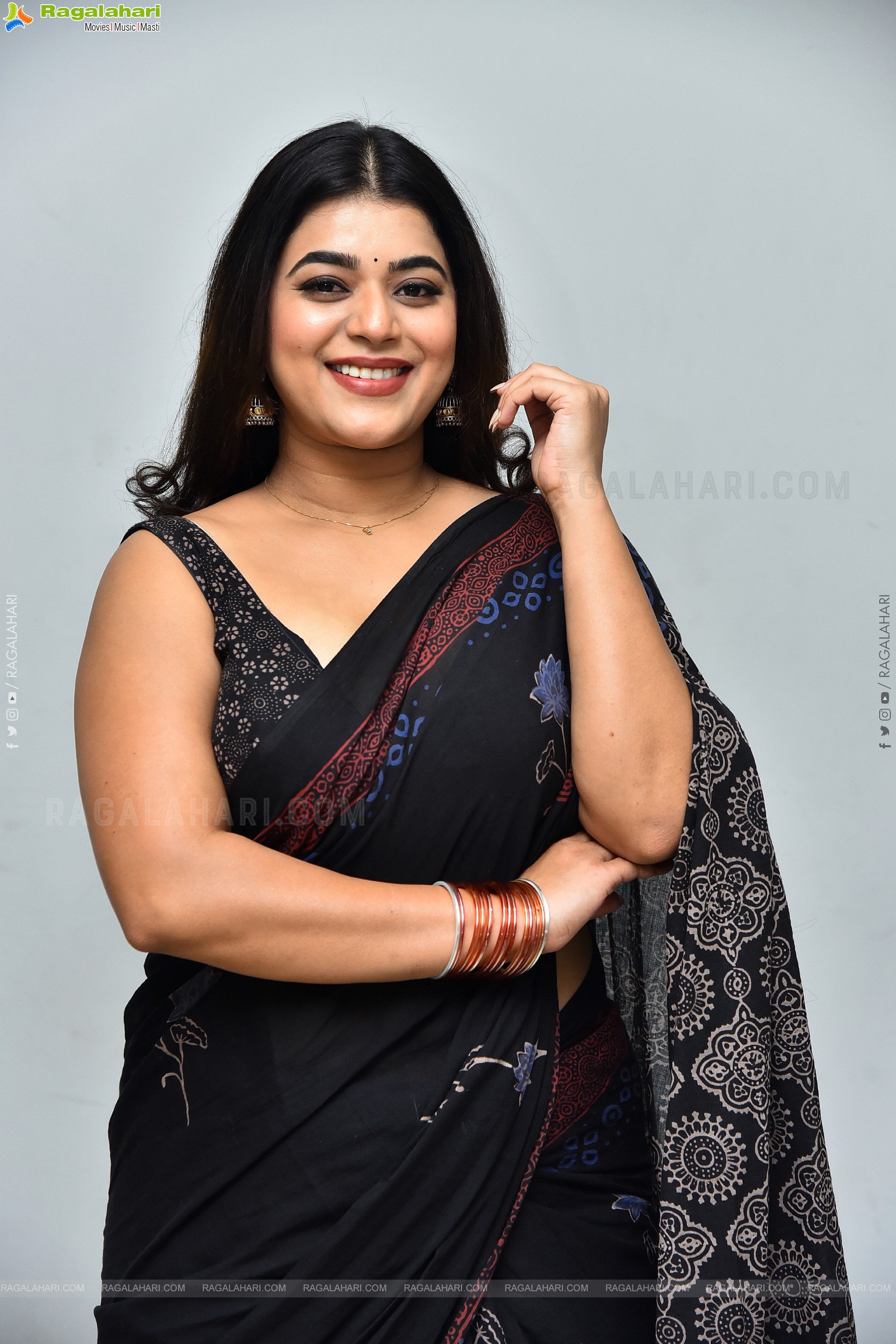 Yamini Bhaskar at Psych Siddhartha Teaser Launch, HD Gallery