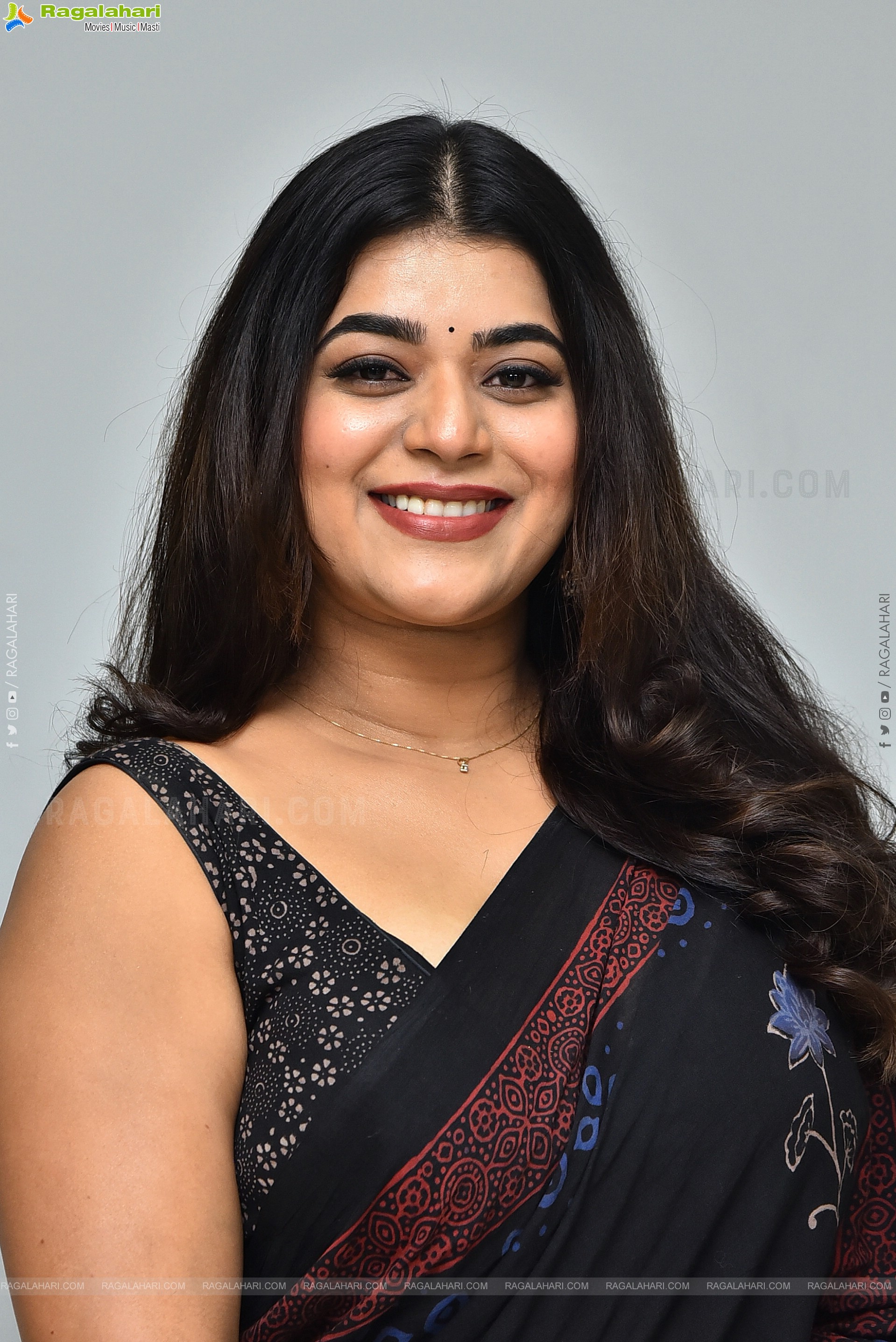 Yamini Bhaskar at Psych Siddhartha Teaser Launch, HD Gallery