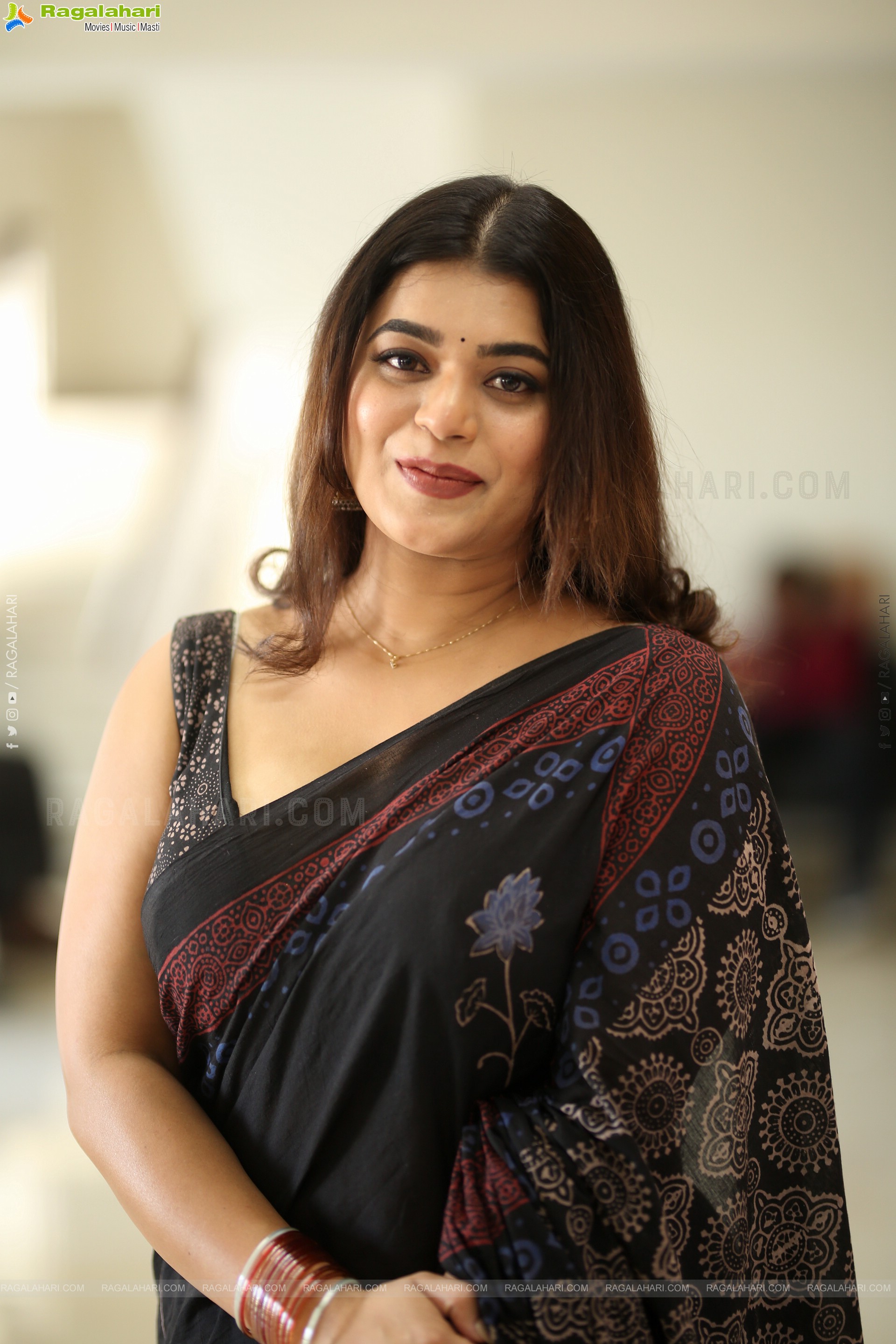 Yamini Bhaskar at Psych Siddhartha Teaser Launch, HD Gallery