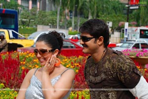 Srikanth-Charmi Hot Poses in Kausalya Supraja Rama