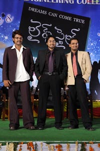 Nischal, Karthik, Abhiram, Meenakshi Dikshit, Monali Chowdary