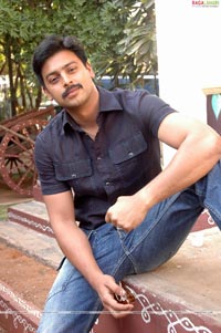 Sriram at Police Police Press Meet