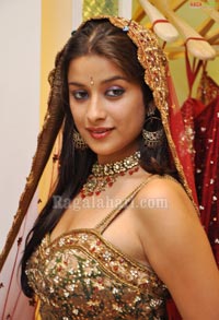 Madhurima at MEBAZ