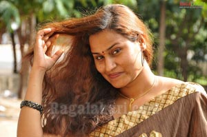 Mahathi Photo Gallery