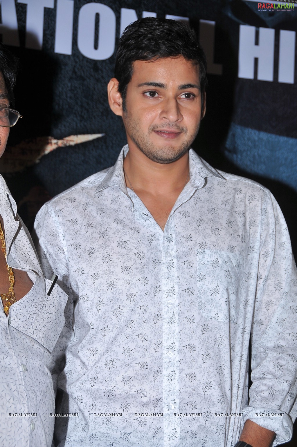 Mahesh Babu at Khaleja Movie Success Meet, HD Gallery, Images