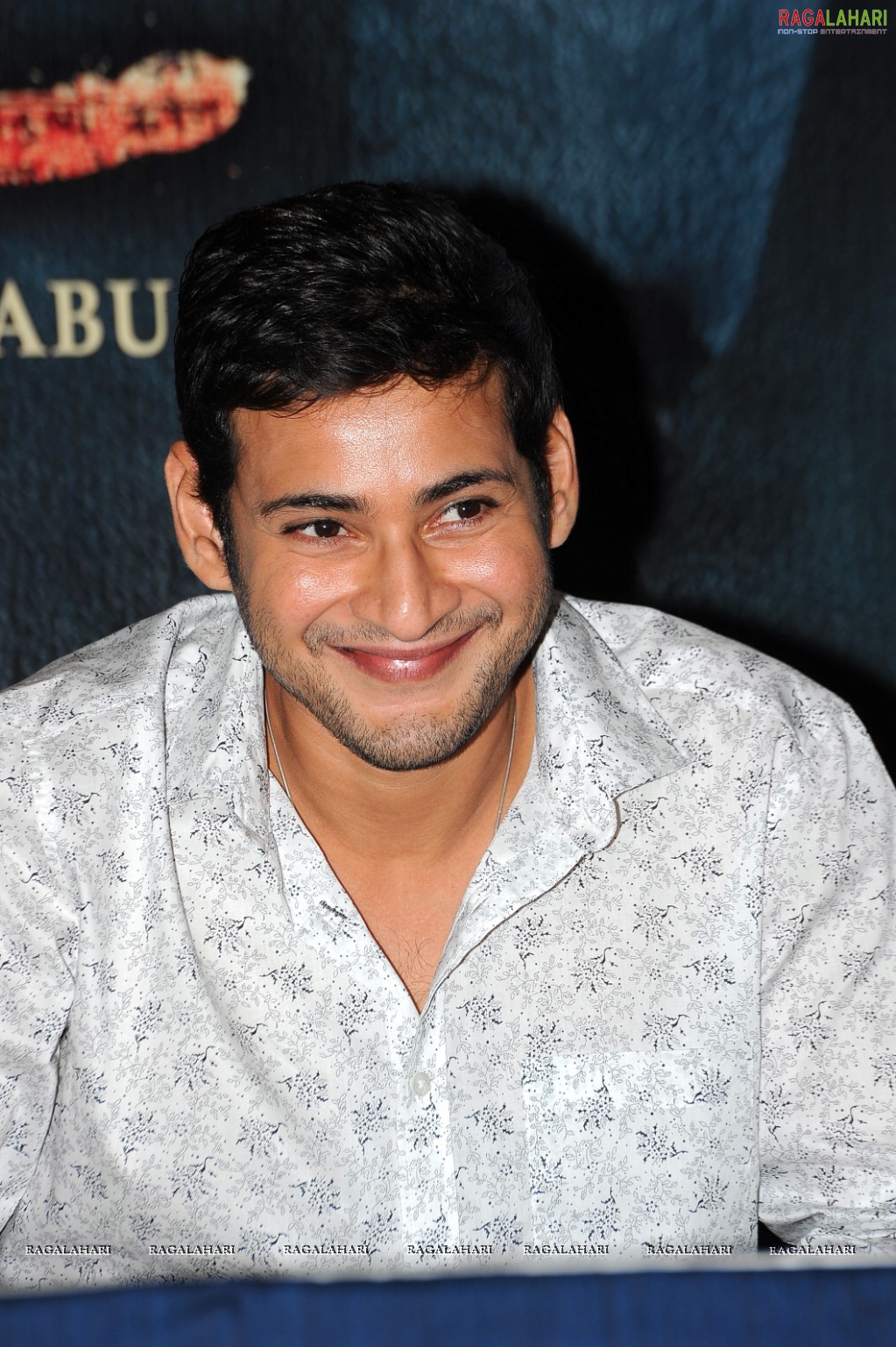 Mahesh Babu at Khaleja Movie Success Meet, HD Gallery, Images