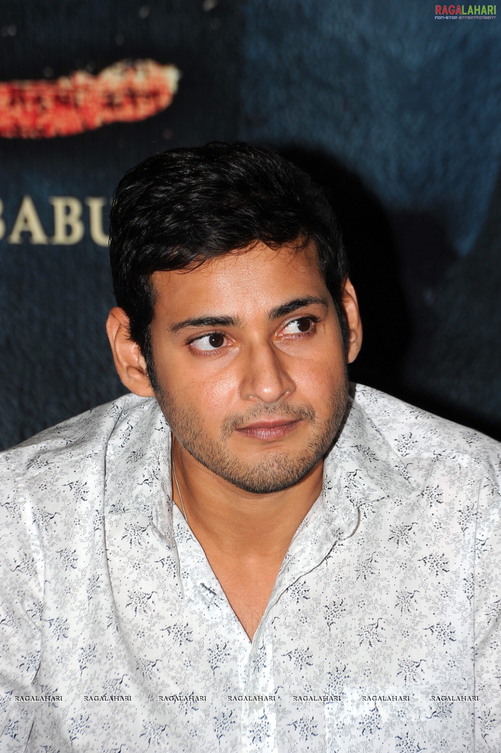 Mahesh Babu at Khaleja Movie Success Meet, HD Gallery, Images