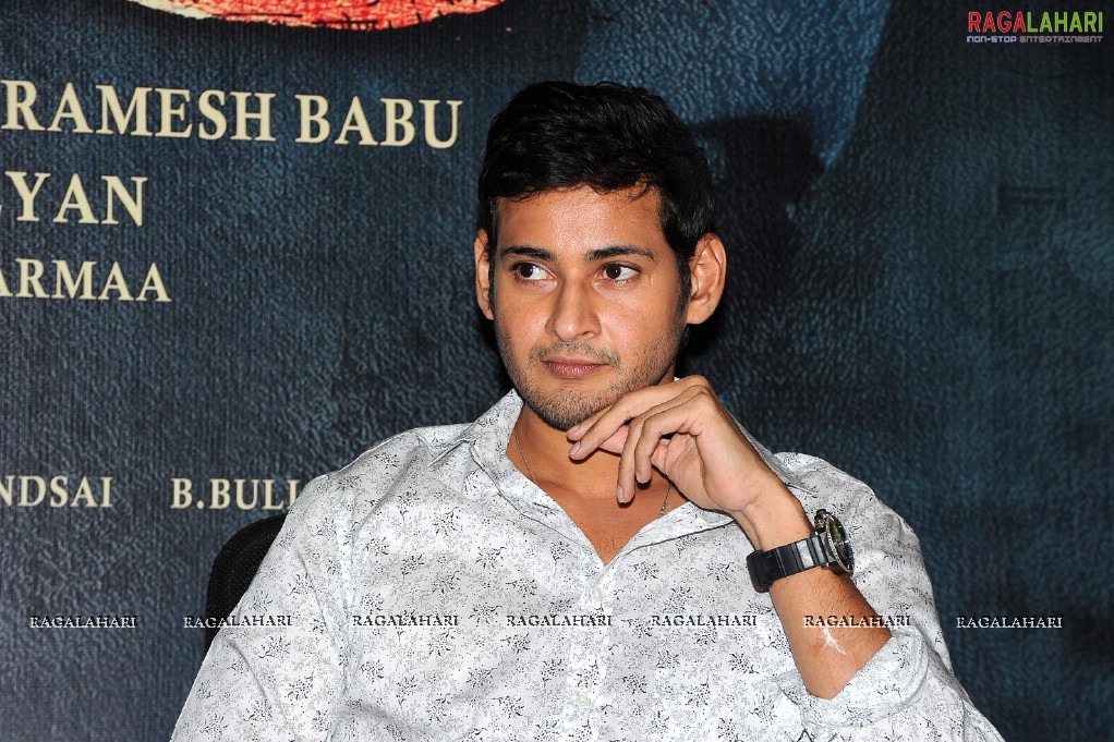 Mahesh Babu at Khaleja Movie Success Meet, HD Gallery, Images