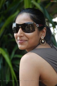 Padma Priya High Resolution