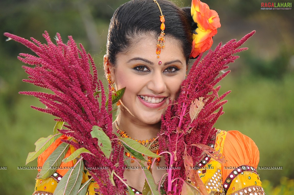 Taapsee (Hi-Res)