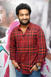 NTR at Oosaravelli Press Meet