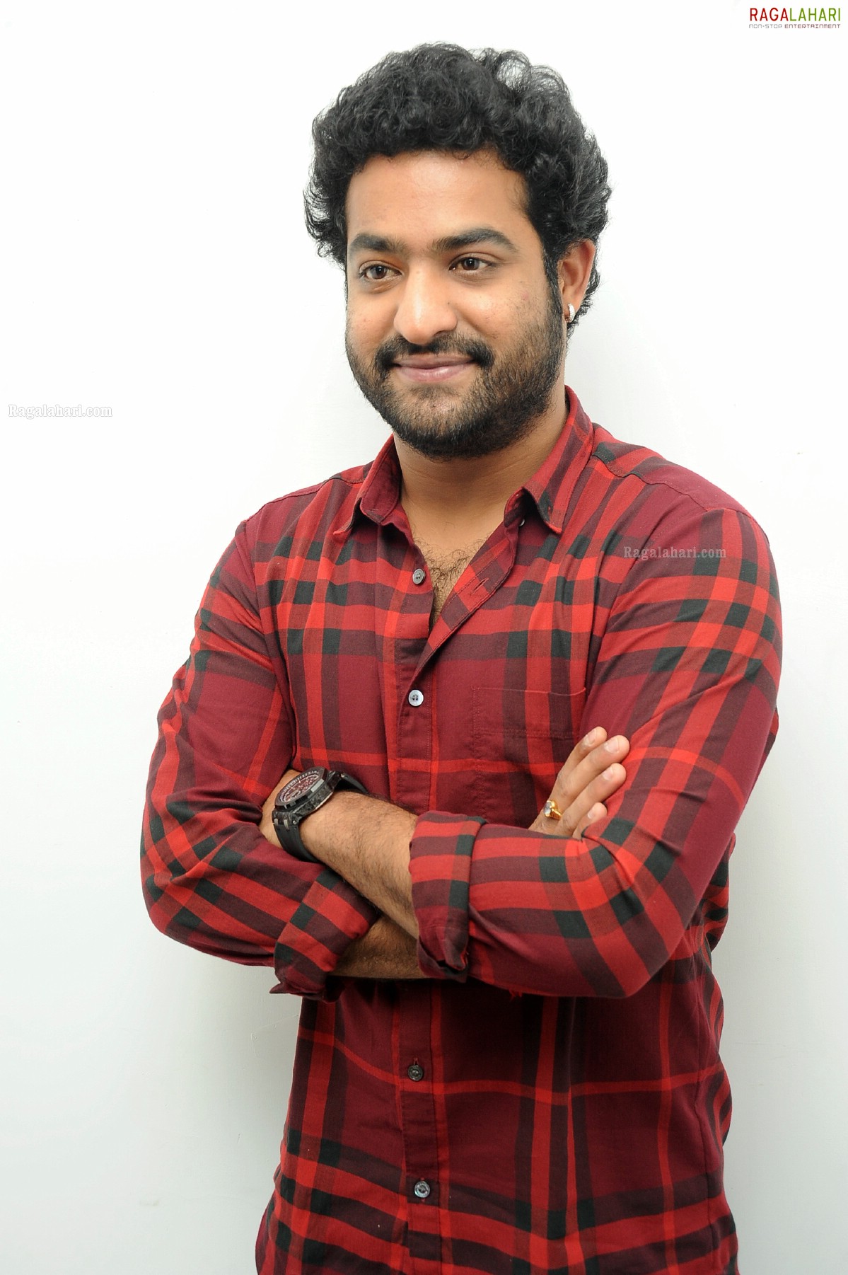 NTR with Beard at Oosaravelli Press Meet, HD Gallery, Images