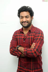 NTR at Oosaravelli Press Meet