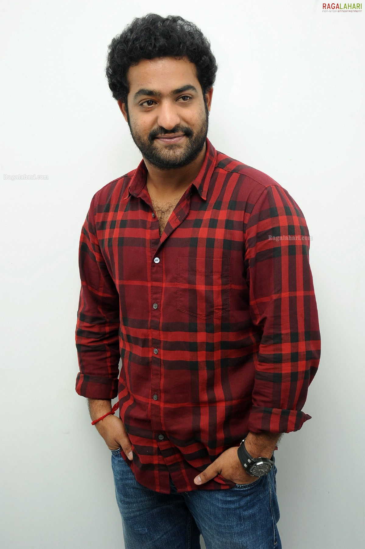 NTR with Beard at Oosaravelli Press Meet, HD Gallery, Images