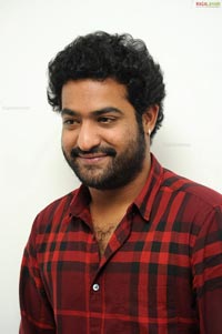 NTR at Oosaravelli Press Meet