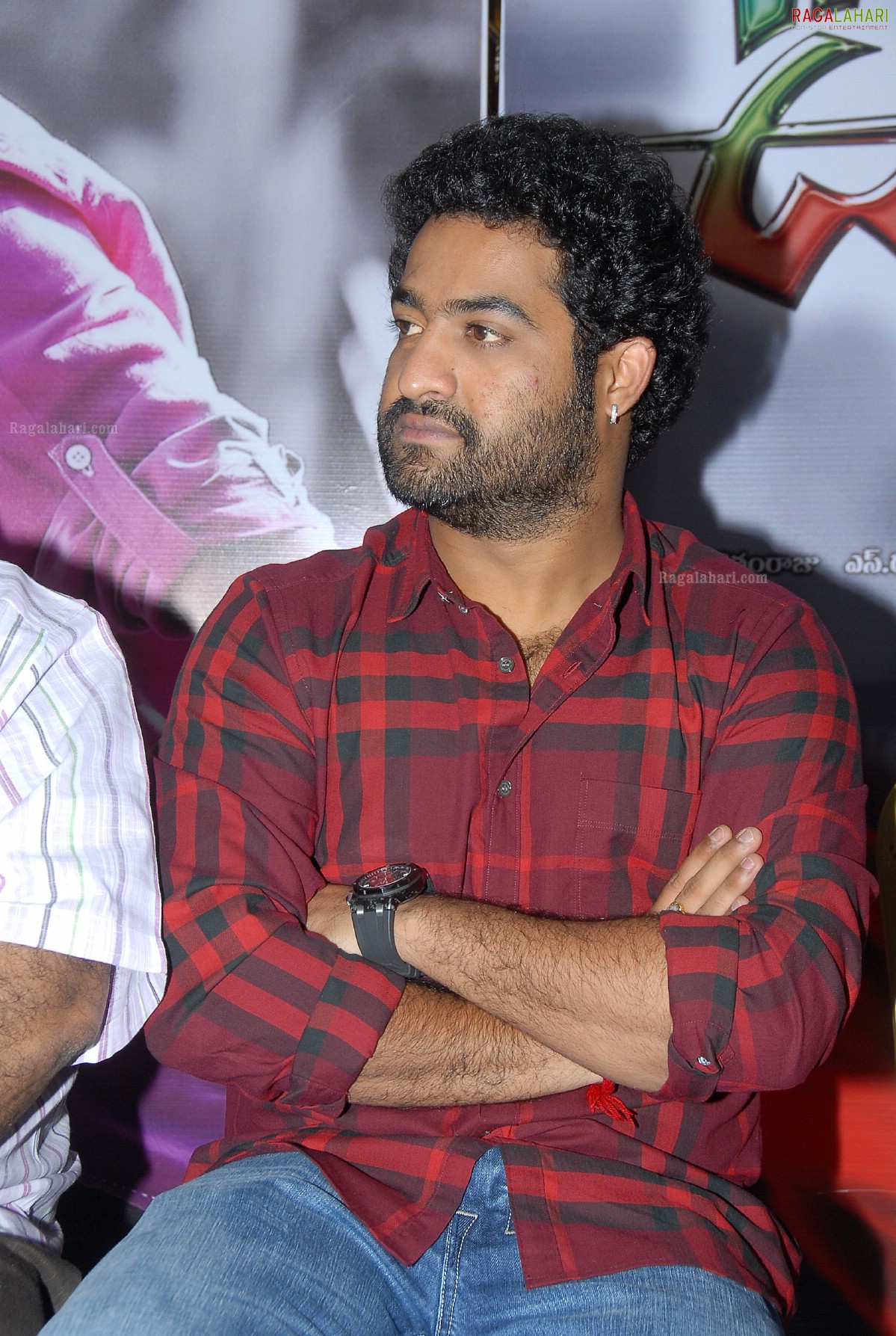 NTR with Beard at Oosaravelli Press Meet, HD Gallery, Images