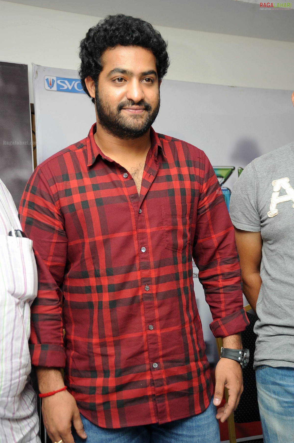 NTR with Beard at Oosaravelli Press Meet, HD Gallery, Images