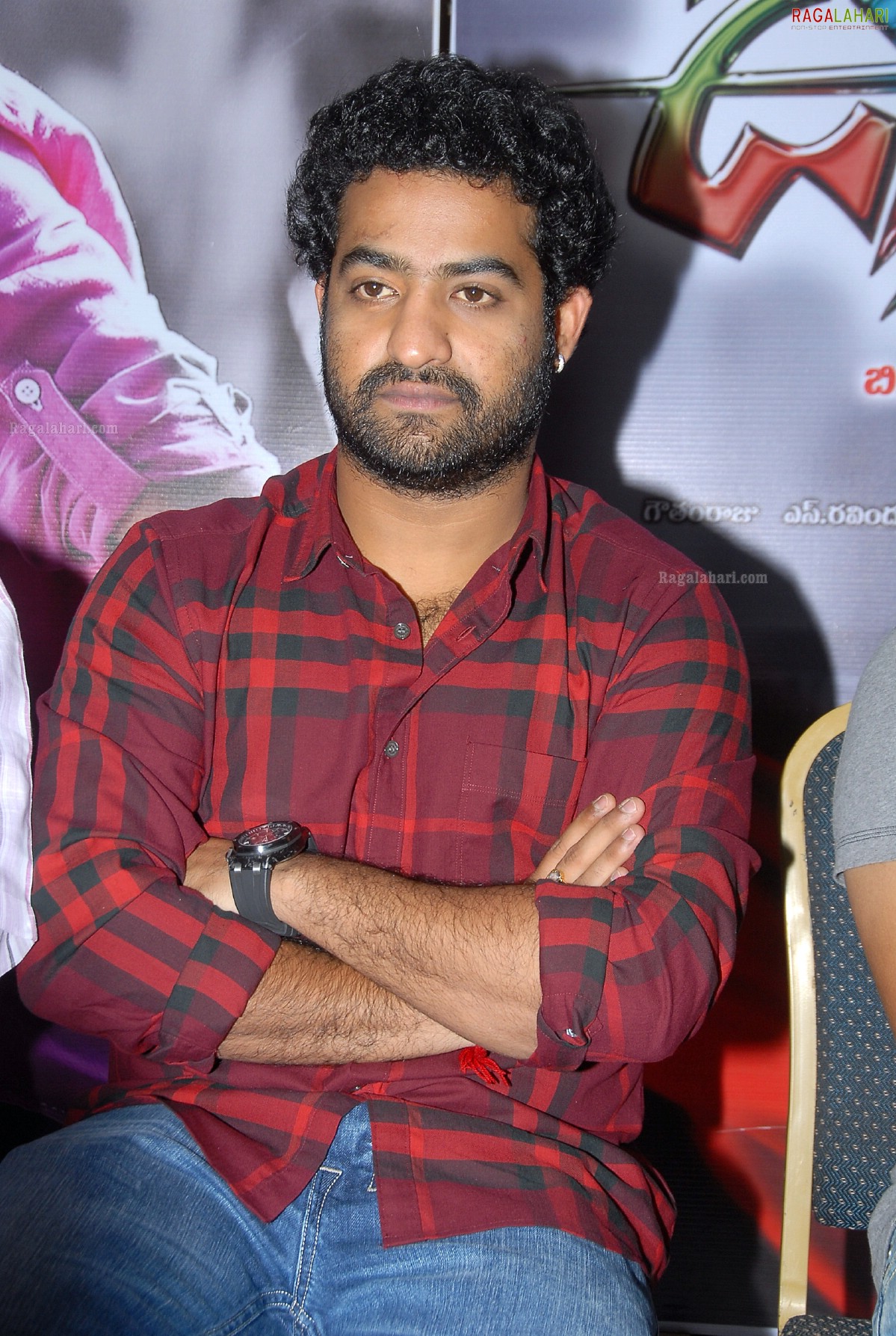 NTR with Beard at Oosaravelli Press Meet, HD Gallery, Images