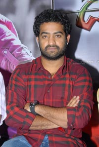 NTR at Oosaravelli Press Meet