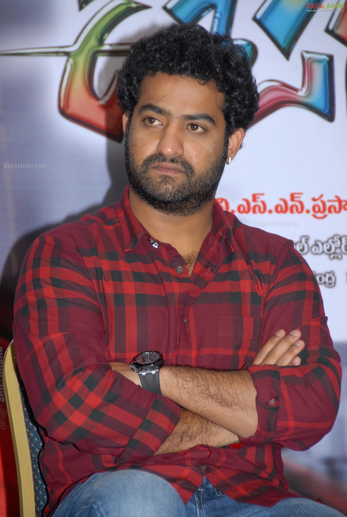 NTR with Beard at Oosaravelli Press Meet, HD Gallery, Images