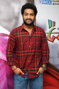 NTR at Oosaravelli Press Meet