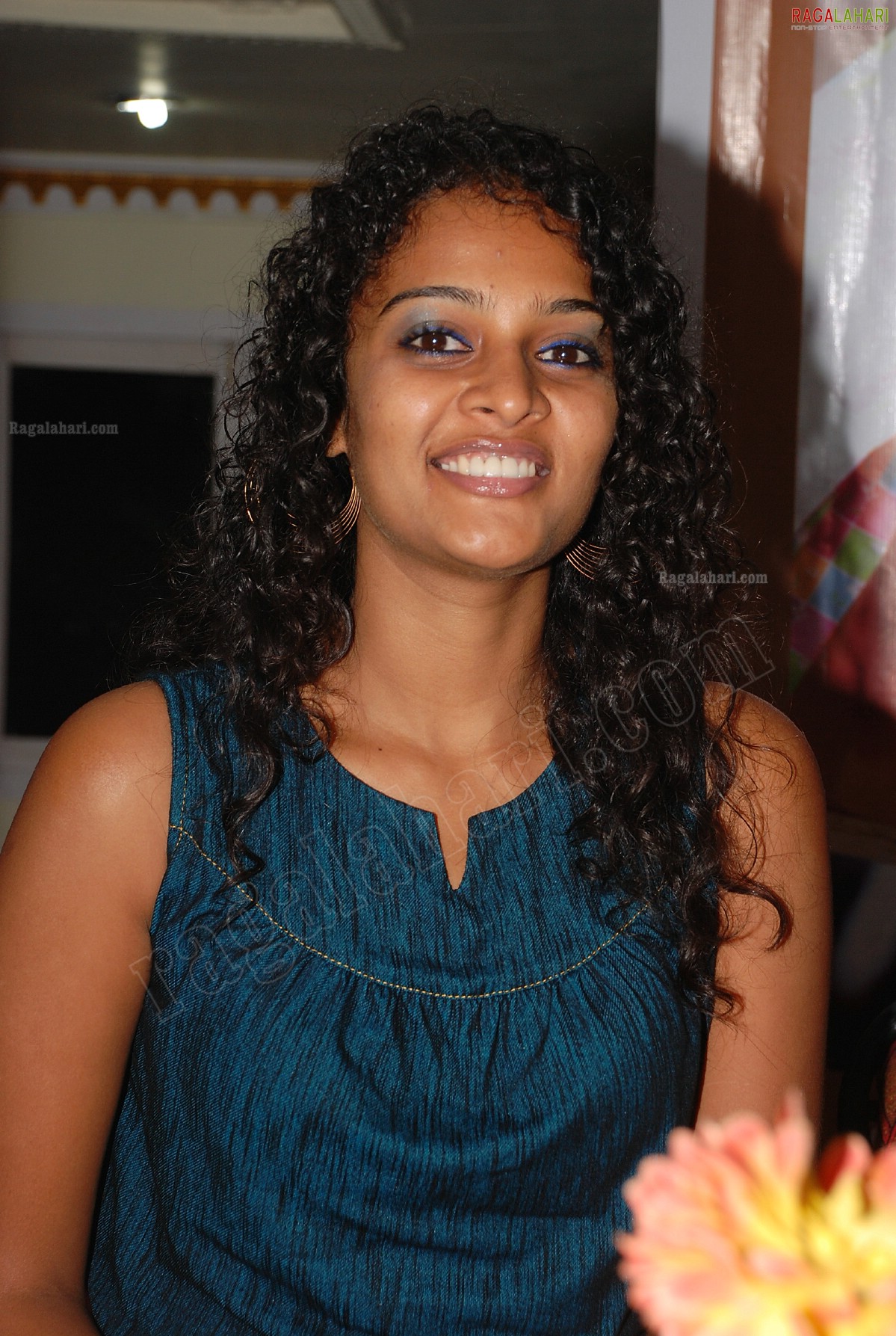 Sonia Deepti (Hi-Res)