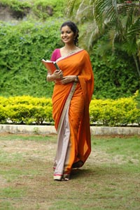 Swathi Orangecolor Saree Photo Gallery