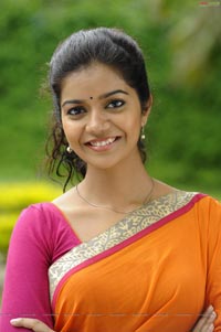 Swathi Orangecolor Saree Photo Gallery