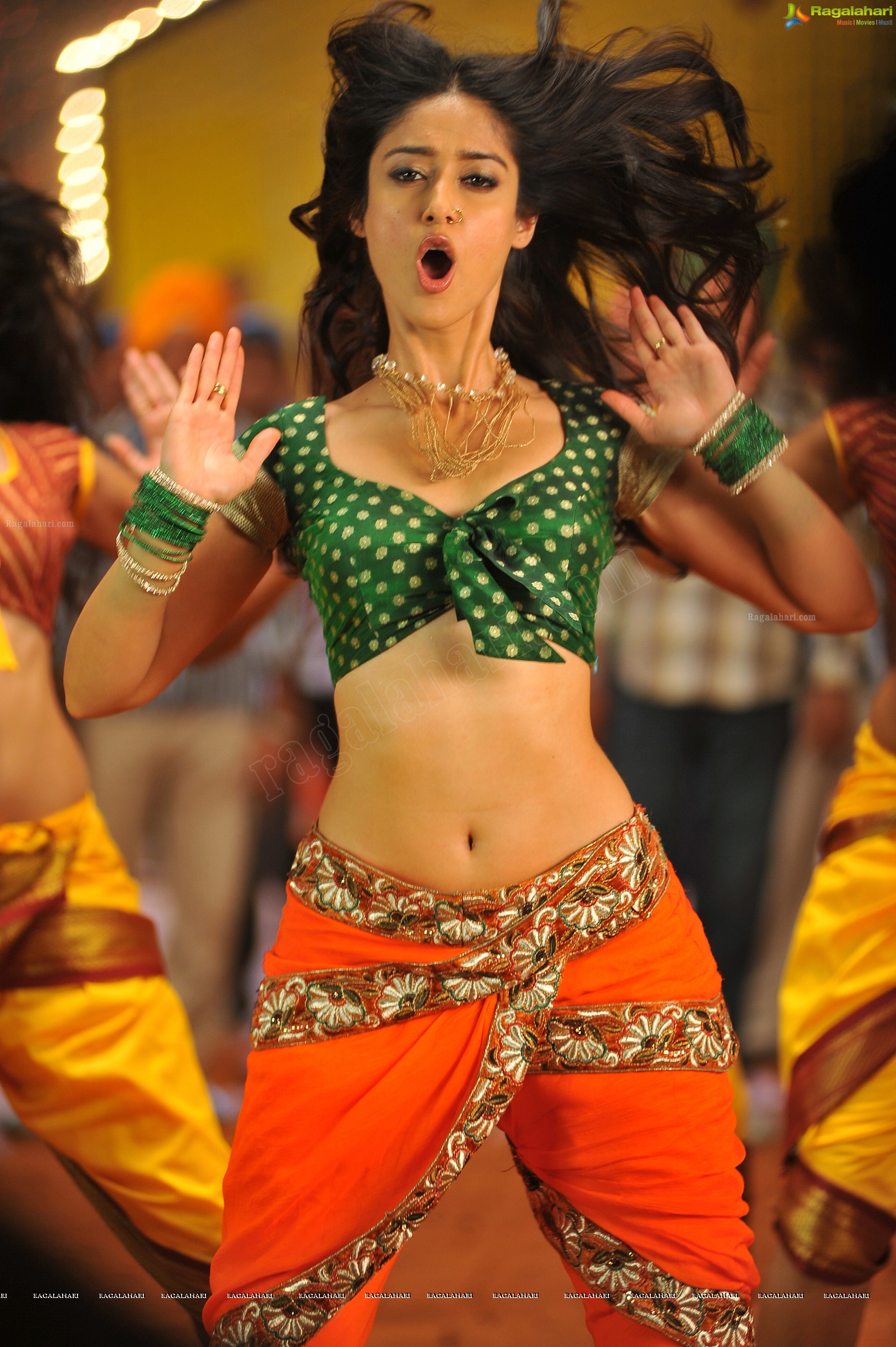 Actress Ileana Dancing Stills from Amar Akbar Anthony