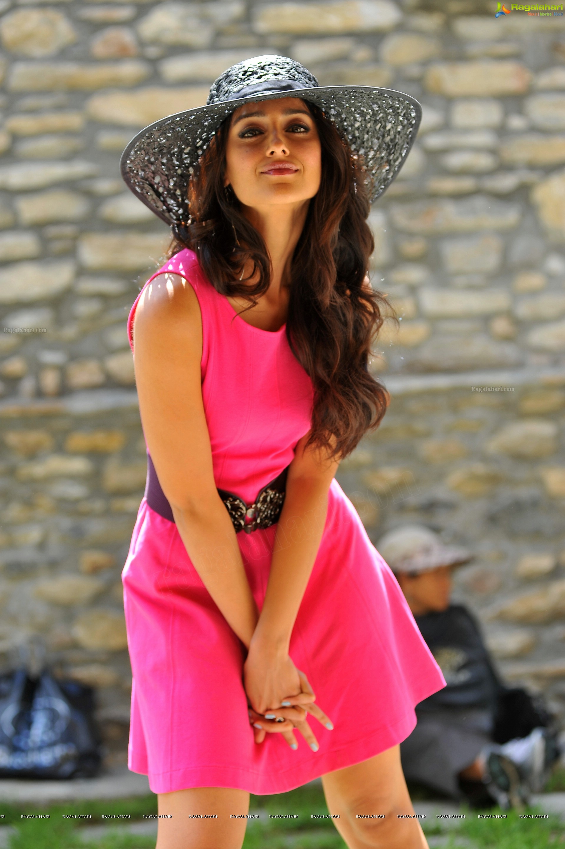Beautiful Ileana in Pink Sleeveless Short Dress - High Definition Photos