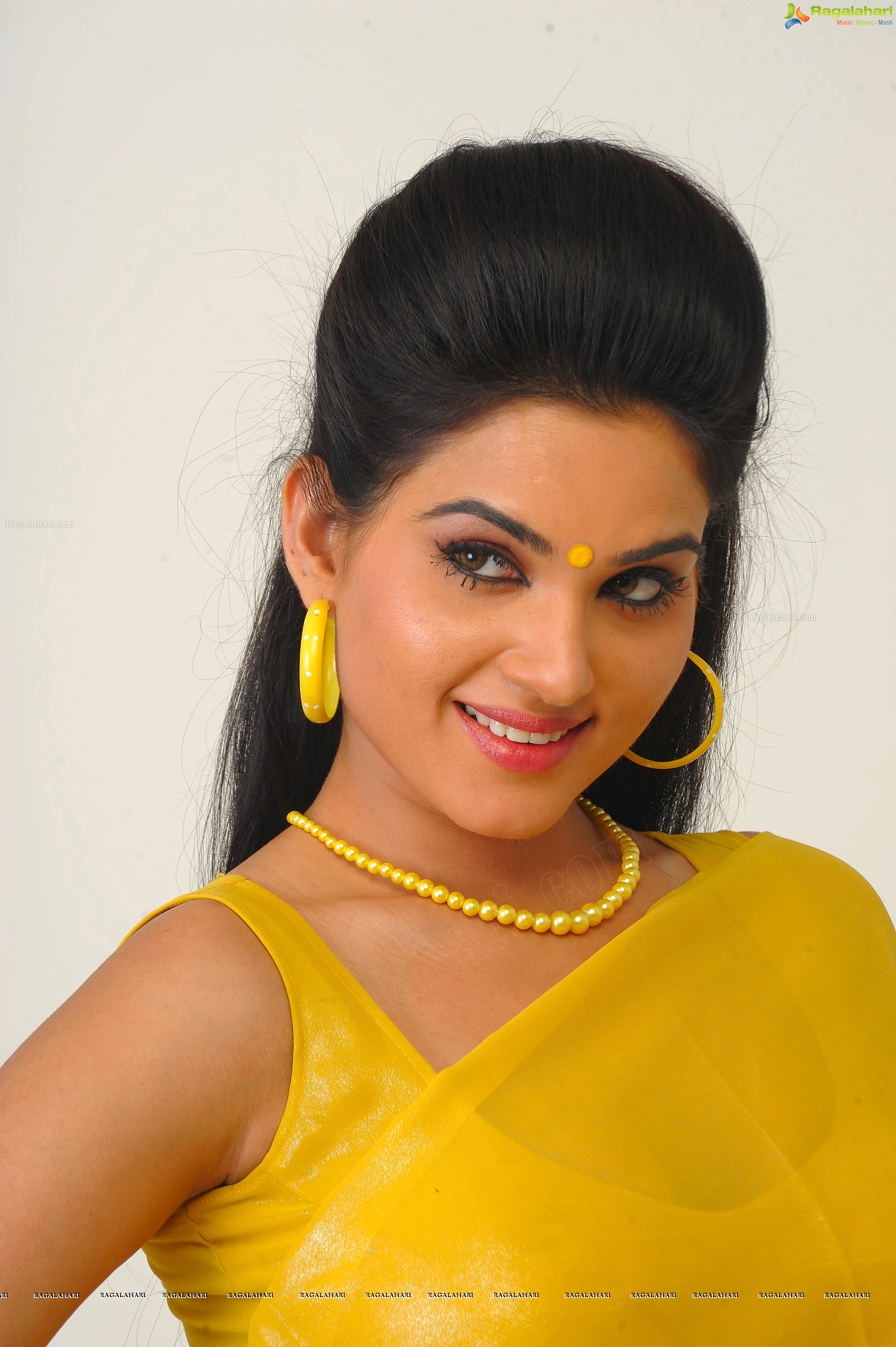 Kavya Singh - HD Gallery